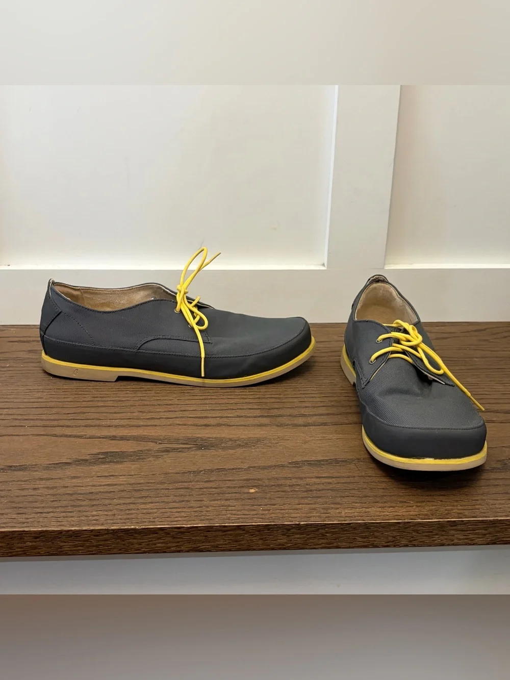 OluKai excellent preloved